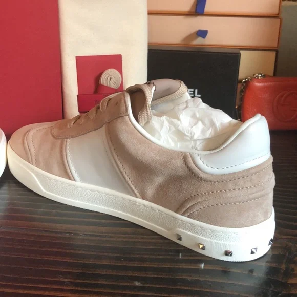 Valentino Rockstud lace up sneakers NWT - Picture 11 of 17